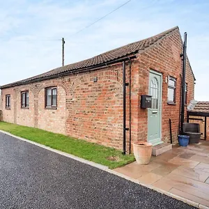 1 - Charming 1 Bedroom Holiday home