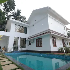 resort-tatvaura-wayanad.kerala-hotels.net/